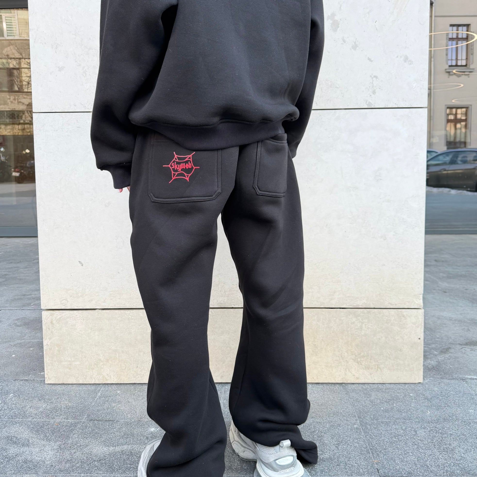 blackout joggers negri vedere spate cu logo skyweb