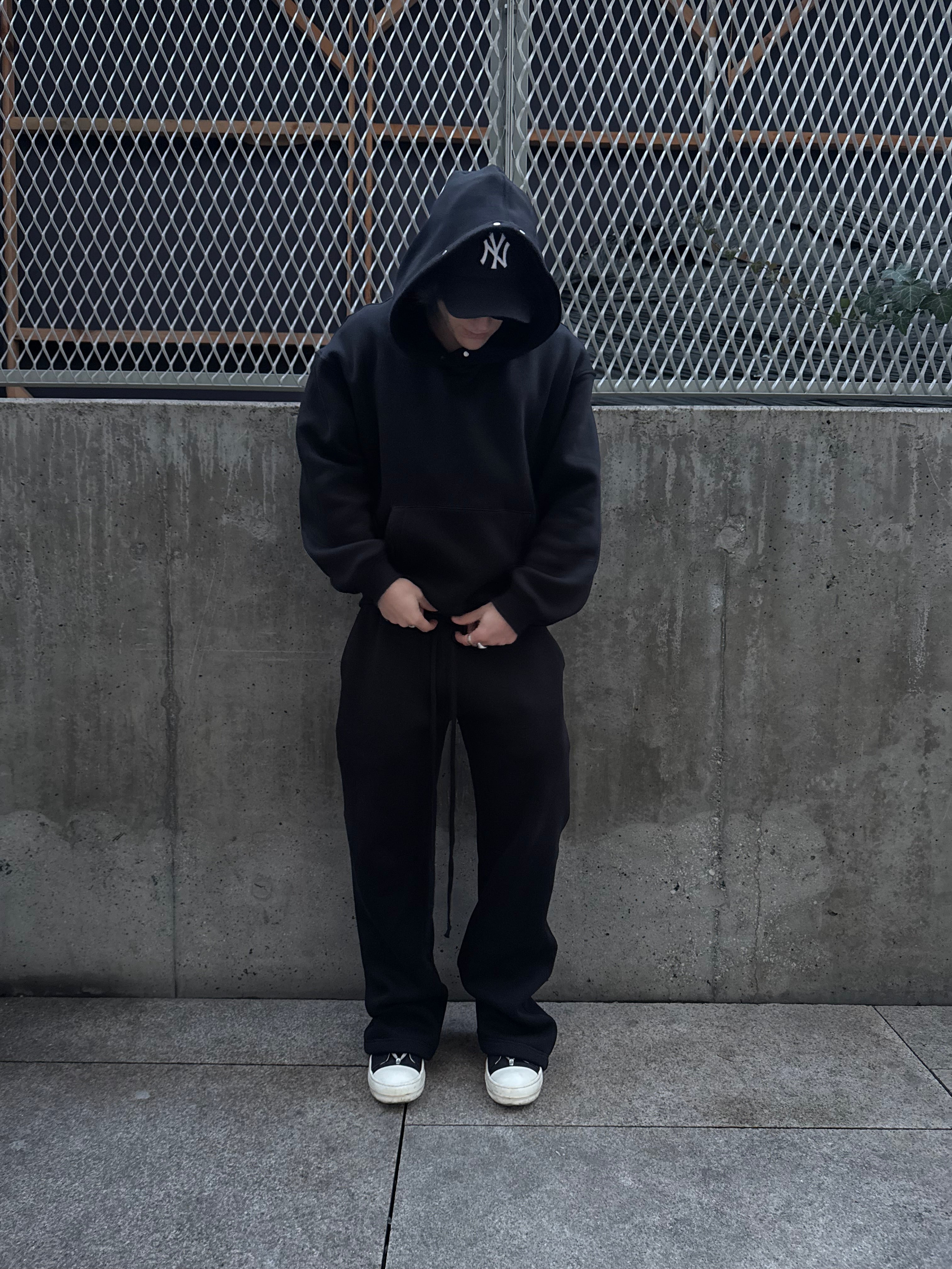 model purtand blackout set hoodie si joggers streetwear