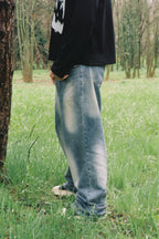 blugi albastri wide fit vedere laterala straight leg denim streetwear